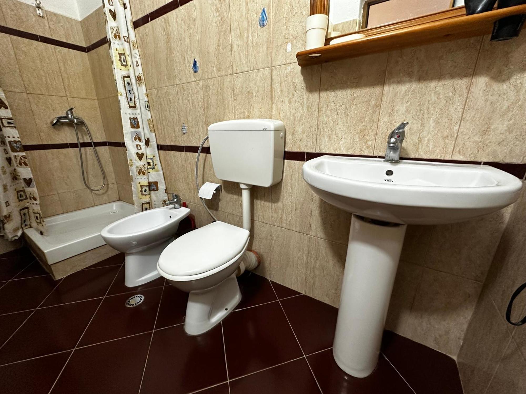Romance Holiday Garden Inn Durrës Esterno foto