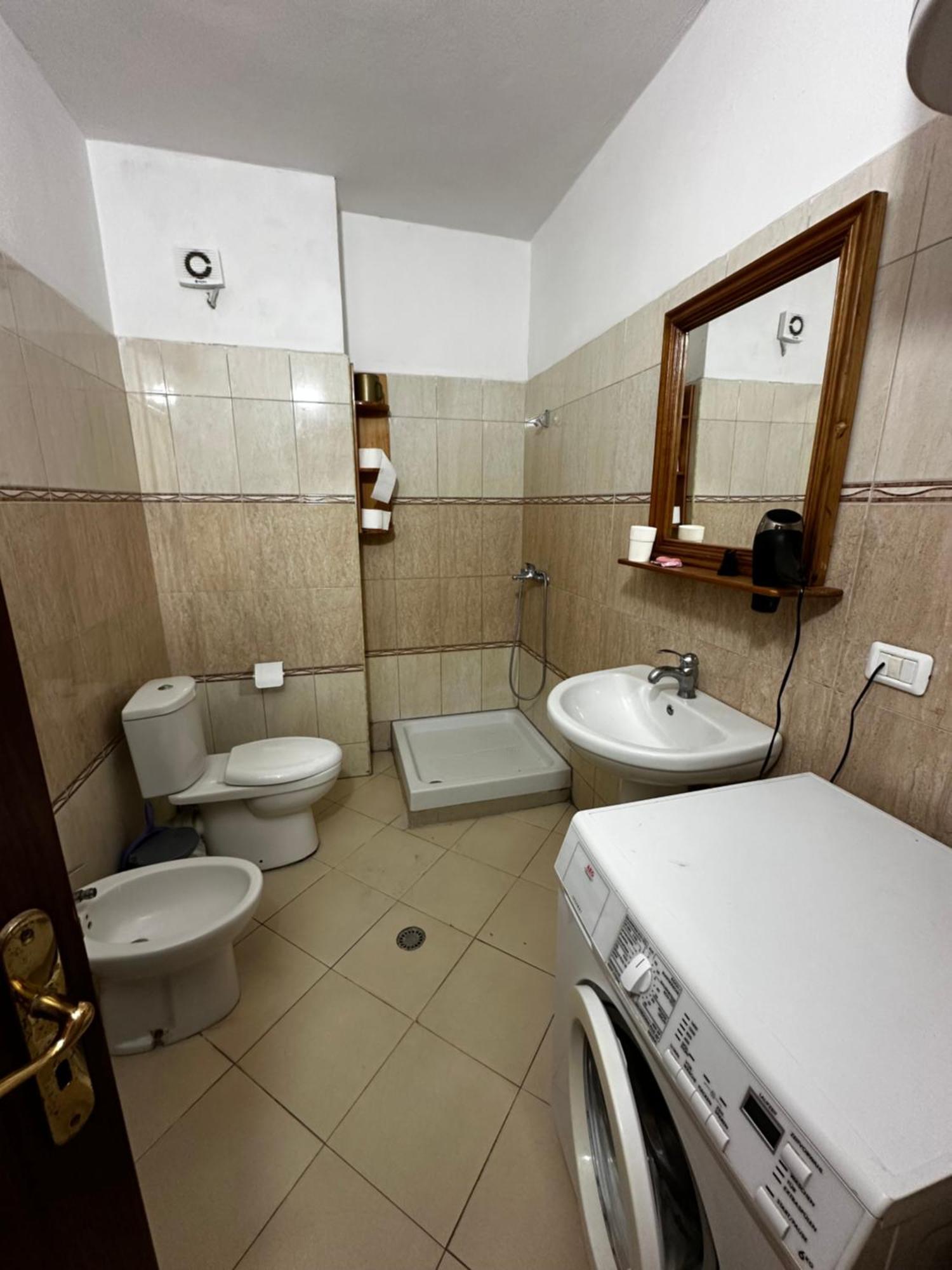 Romance Holiday Garden Inn Durrës Esterno foto